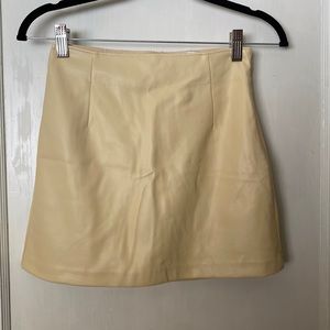 abercrombie vegan leather skort light yellow